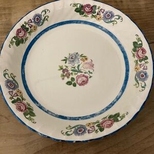 Hampton China small serving bowl no chips or cracks